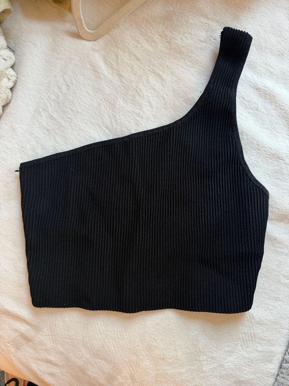 Babaton Textured One-Shoulder Black Knit Top